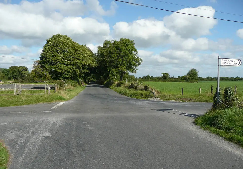 A crossroads near Hugginstown