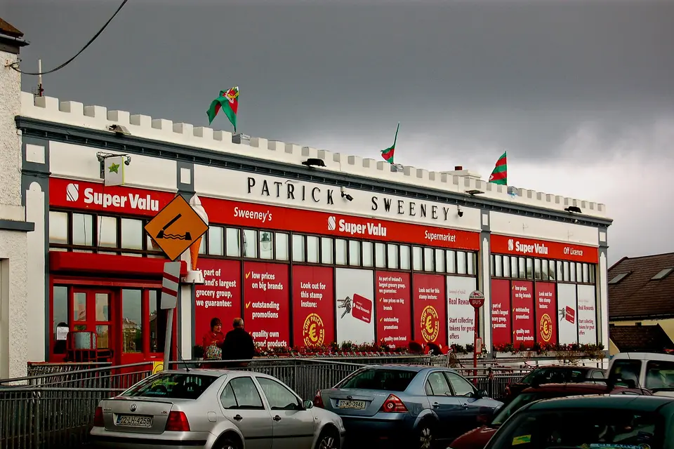 Acjill Island - Achill Sound - Patrick Sweeney Super Valu Supermarket - Front View