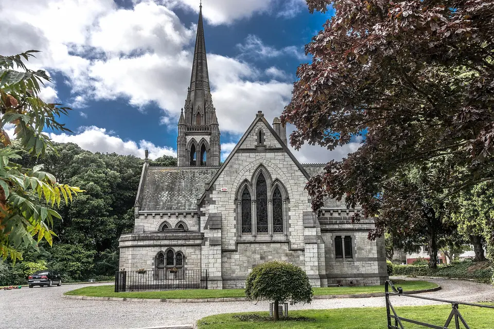 Church on the Howth Road, en:Dublin