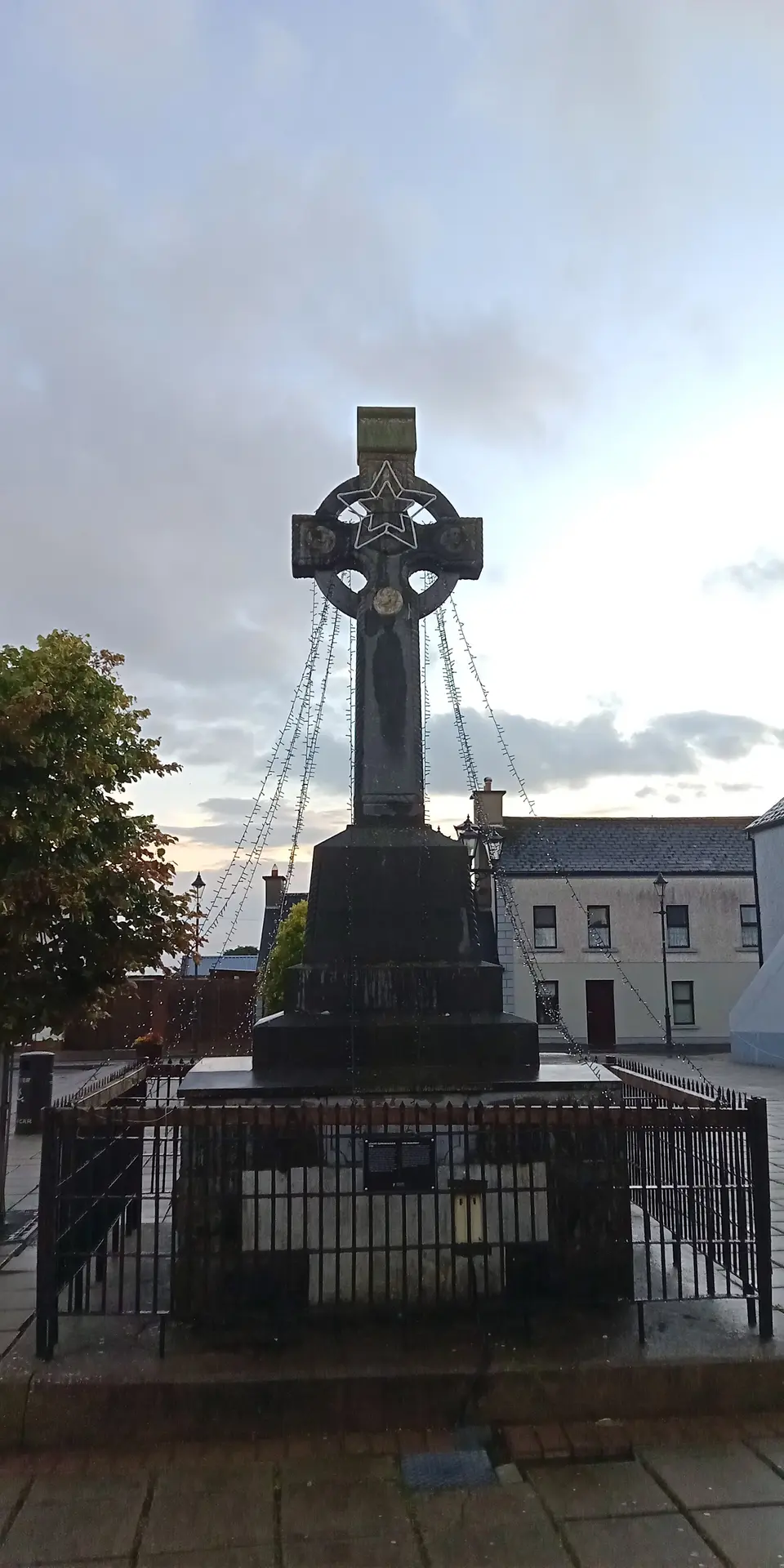 1798 Monument on a summer's eve