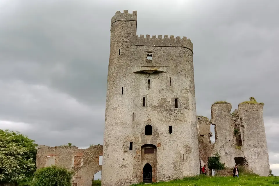 Ballyadams Castle