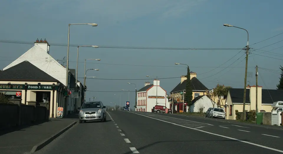 Ballybrittas, County Laois, near to Ballybrittas, Glenmalir and Jamestown, Laois, Ireland. A late afternoon version of the first geograph!