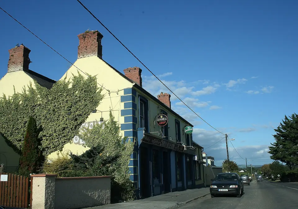 Ballycolla, County laois, near to Ballycolla and Gully Bridge, Laois, Ireland. Coach O'Leary pub.