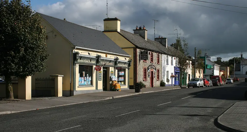 Ballynacargy, County Westmeath, near to Baile na Carraige and New Town, Westmeath, Ireland. On the R392, the Royal Canal also runs through the village.