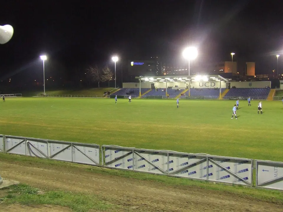 The Belfield Bowl, photo shows the stand as of 8th August 2007. It should be included in the Belfield Bowl article.