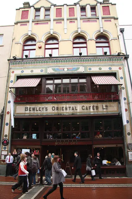 Bewley's Café Bewley's famous café on Grafton Street http://bewleys.com/bewleys-grafton-street-cafe