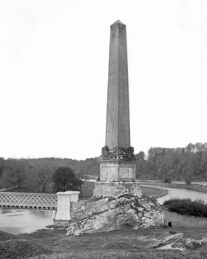 The Boyne Obelisk