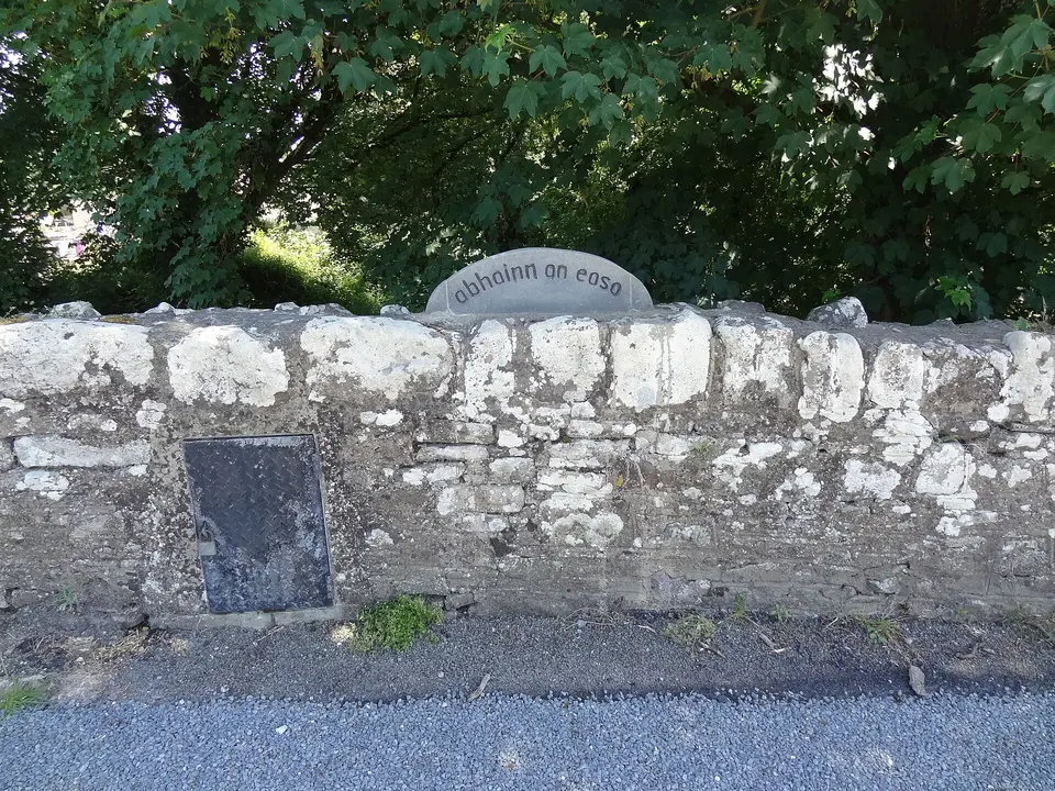 Bridge over the Pollanassy River