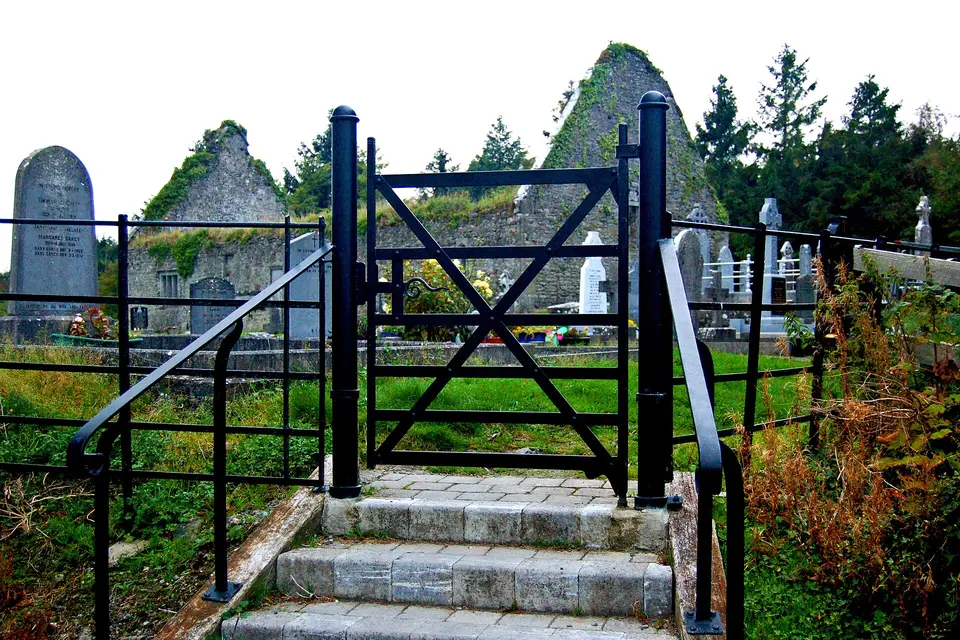 Bunratty - Gate to Derelict Bunratty Church & Graveyard