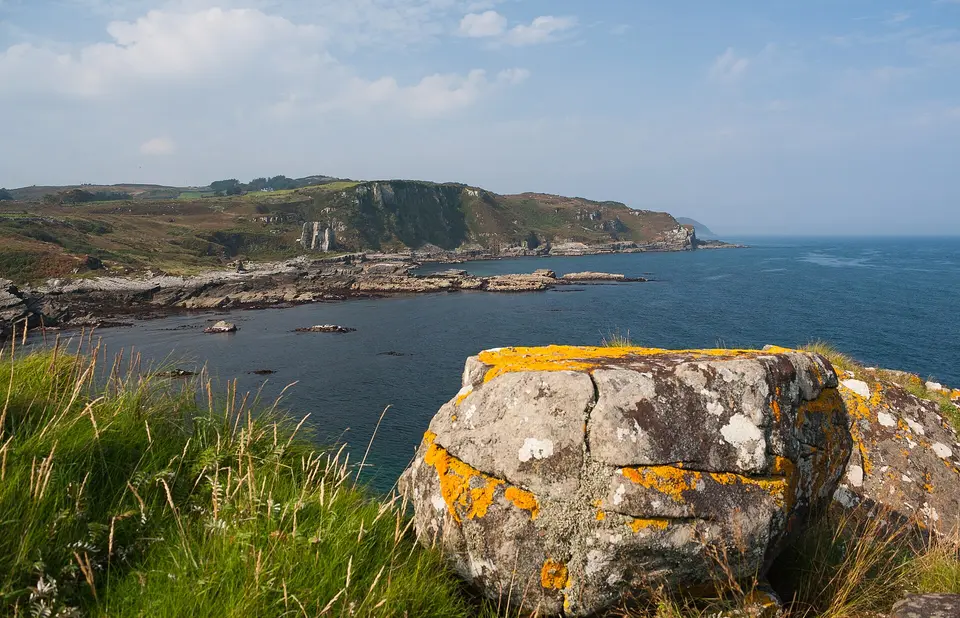 View to Galavoir Point from the rocky area at the extremity of the upper promontory fort, looking north-west.