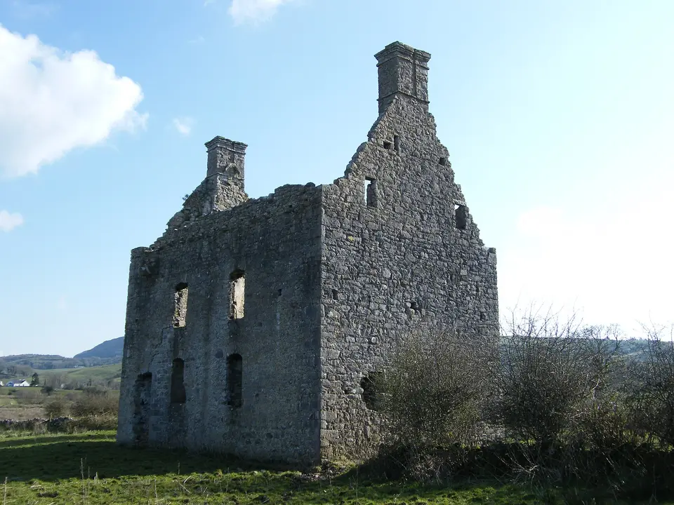 Castlebaldwin (or Baldwin Castle)