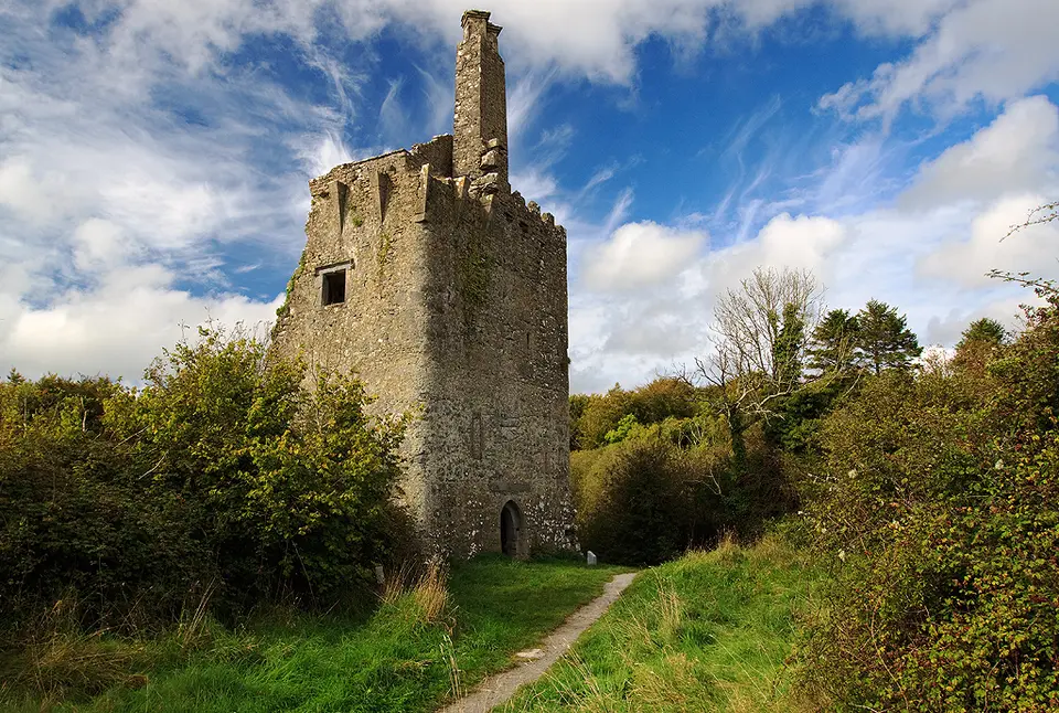 Castles of Munster, Dromore, Clare geograph.org.uk 1542601