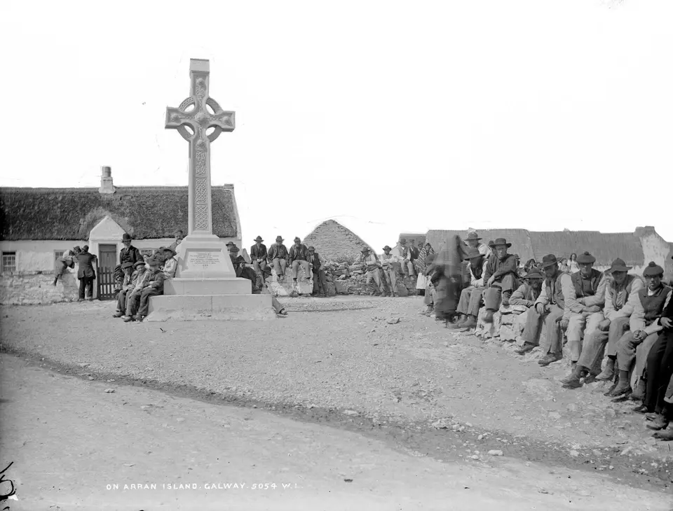 Celtic Cross, Aran Islands. (16578581118)