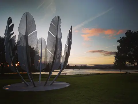 Built in Midleton, Co Cork, this is a sculpture to remember the aid given by the Chocktaw Nation during the Great Famine.