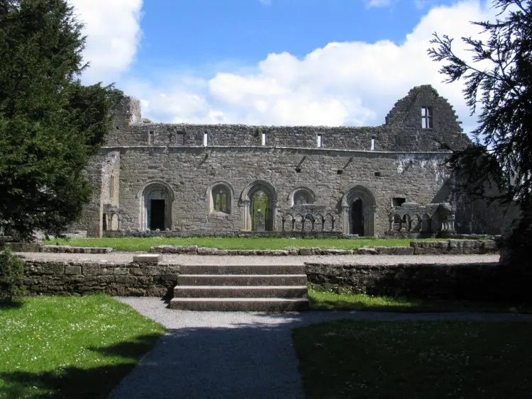 Ruine der Cong Abbey