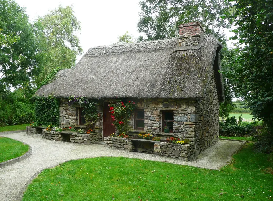 Cottage in the Famine Garden, Newmarket