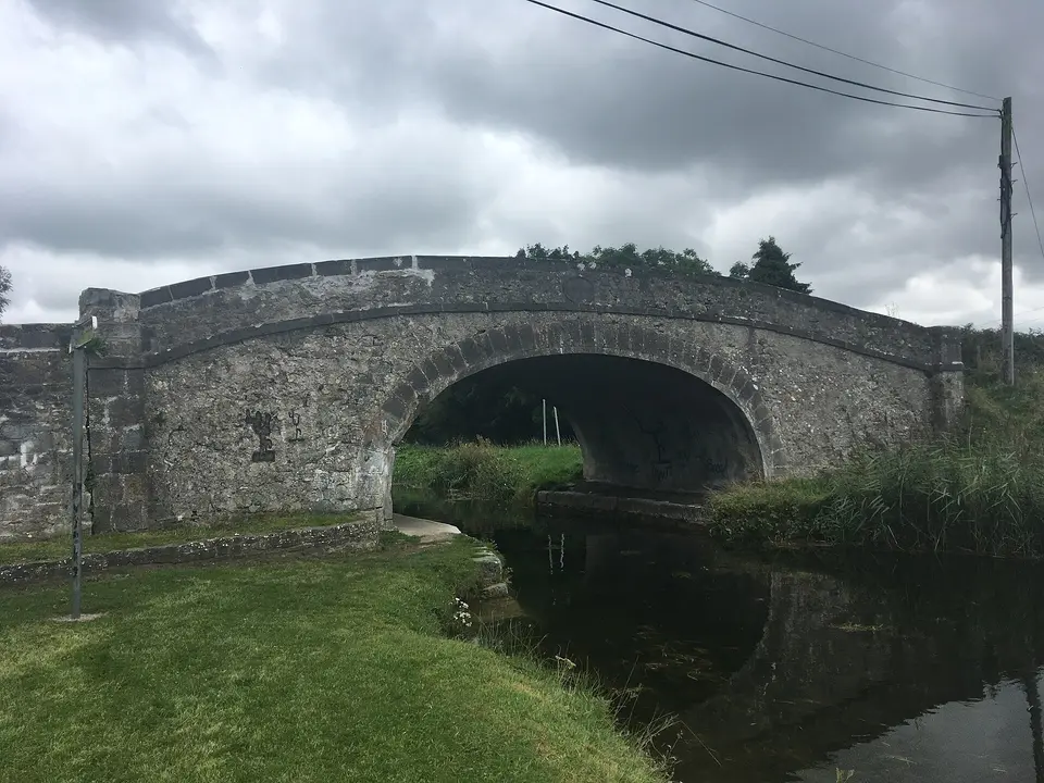 County Kildare, Bond Bridge.