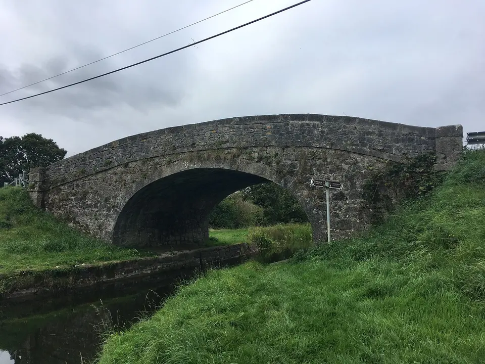 County Offaly, Rhode Bridge.