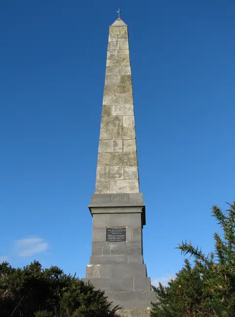 Depicted place: The Three Rocks Monument