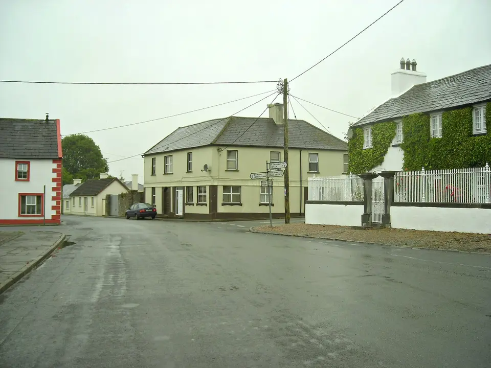 Crossroad at Pallas Green