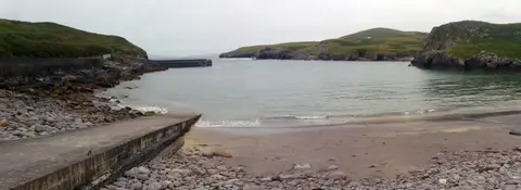 Cuas Crom (Cooncrome) Beach