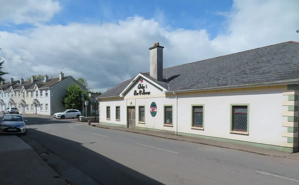 Dalys Bar & Lounge