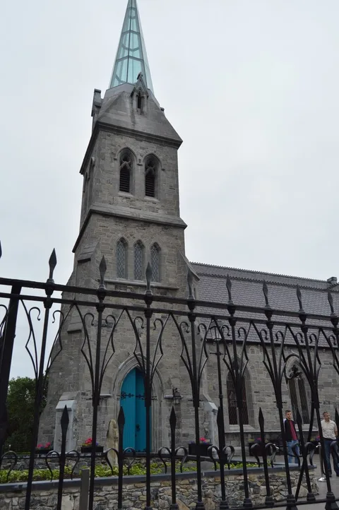 Pearse Lyons