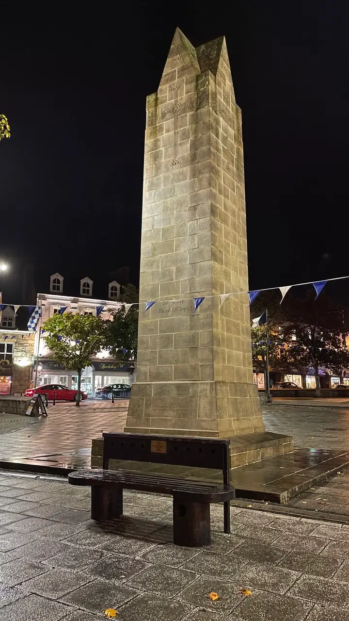 Donegal, Four Masters Memorial.
