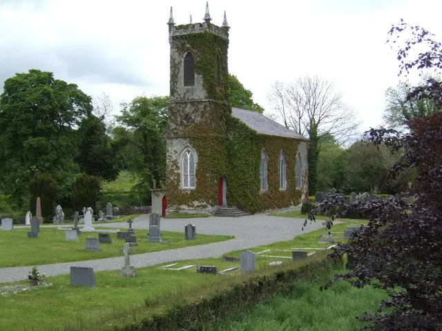 Stonyford church A pretty ivy-clad building by the Ballylinch bridge.
