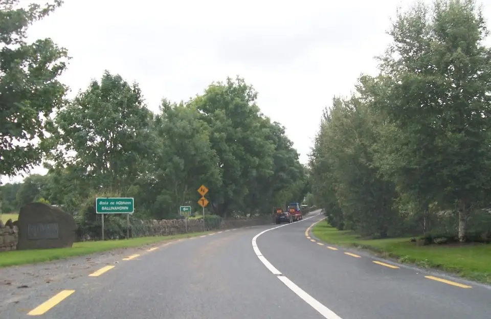 Entering the village of Ballynahown on the N62