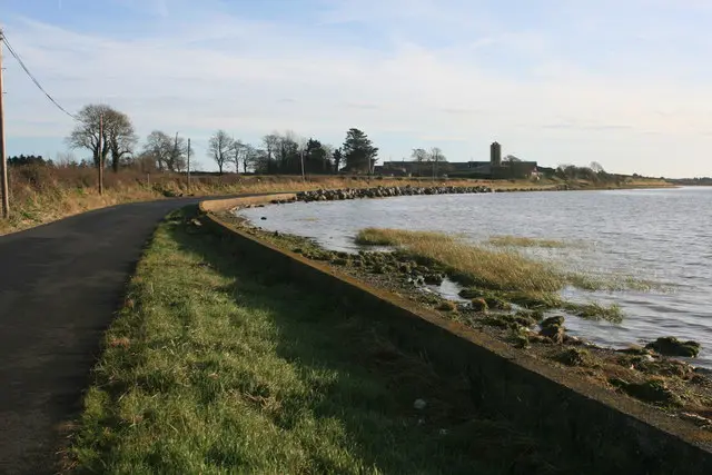 Estuary shoreline due south of Donabate, Co. Dublin. geograph.org.uk 631226