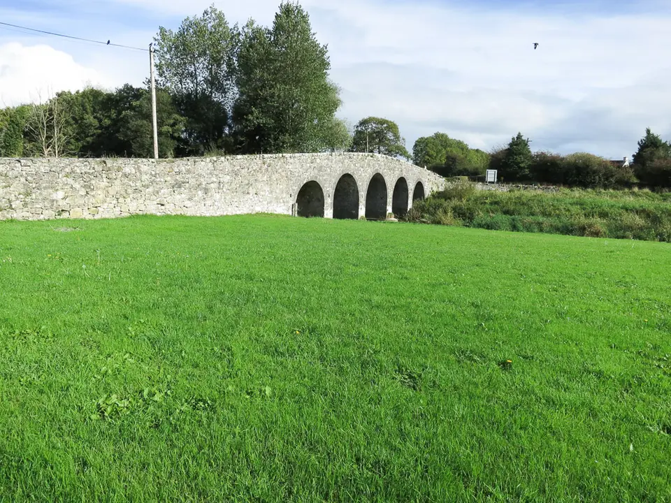 Five arches over the Camogie
