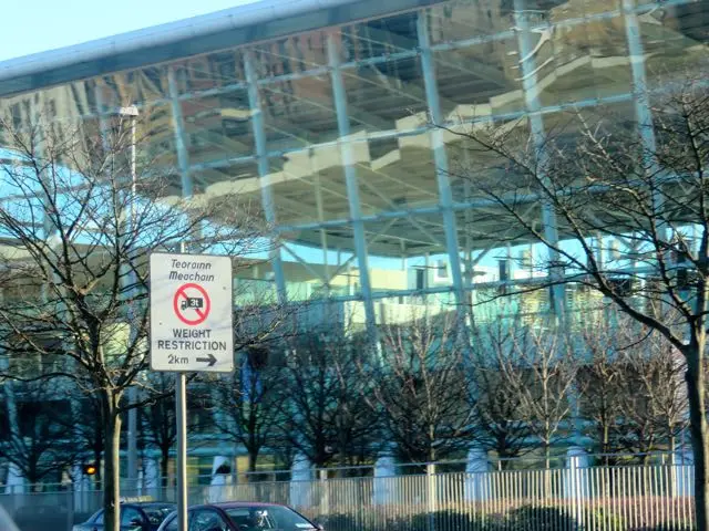 Viewing the structural techniques of the shopping centre