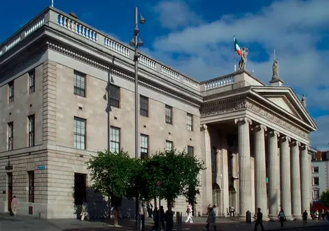 General Post Office (Dublin)Modification of original by Scolaire using Adobe Photoshop Elements 6: Cropped slightly and converging verticals adjusted.