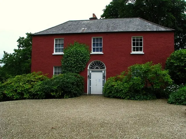Glebe House geograph.org.uk 899648