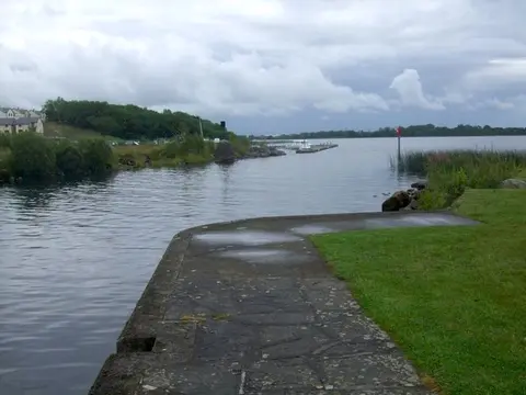 Harbour entrance at Dromod