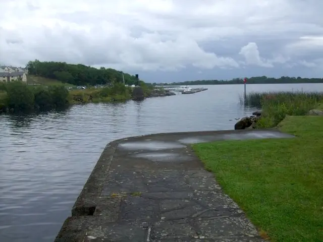 Harbour entrance at Dromod