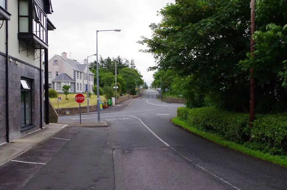 Harbour Road junction with R257, Bunbeg, Co. Donegal