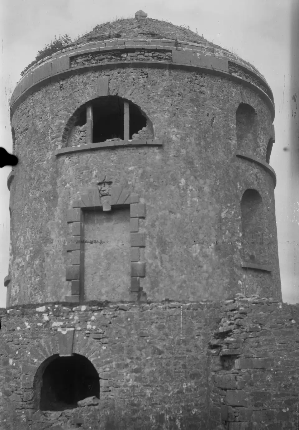 Have you seen that "Whatsit" in Lixnaw Flickr National Library of Ireland on The Commons