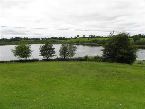 Hollywood Lake