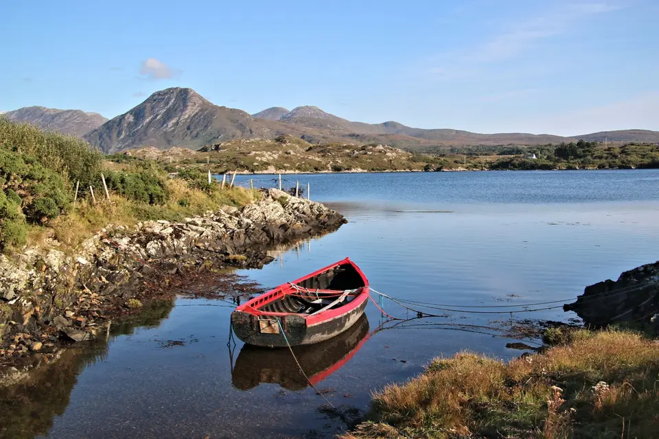 Inlet in Ballynakill Harbour