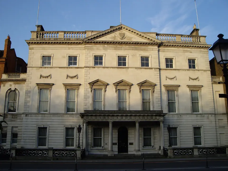 w:Iveagh House, 80-81 w:St Stephen's Green [South], Dublin 2: Headquarters of the w:Irish Department of Foreign Affairs