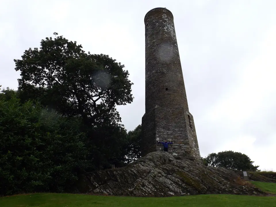 Kinneigh Round Tower