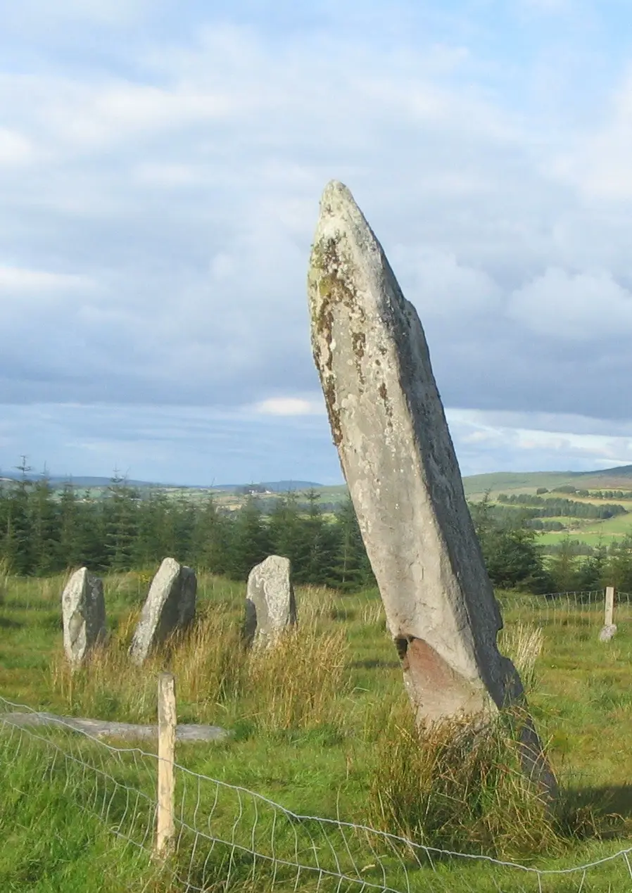 Knocknakilla megalithic complex located between Macroom and Millstreet, County Cork, Ireland. Photograph taken by Coil00 12th August 2006.