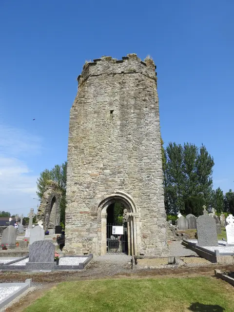 Knocktopher Church Ruin