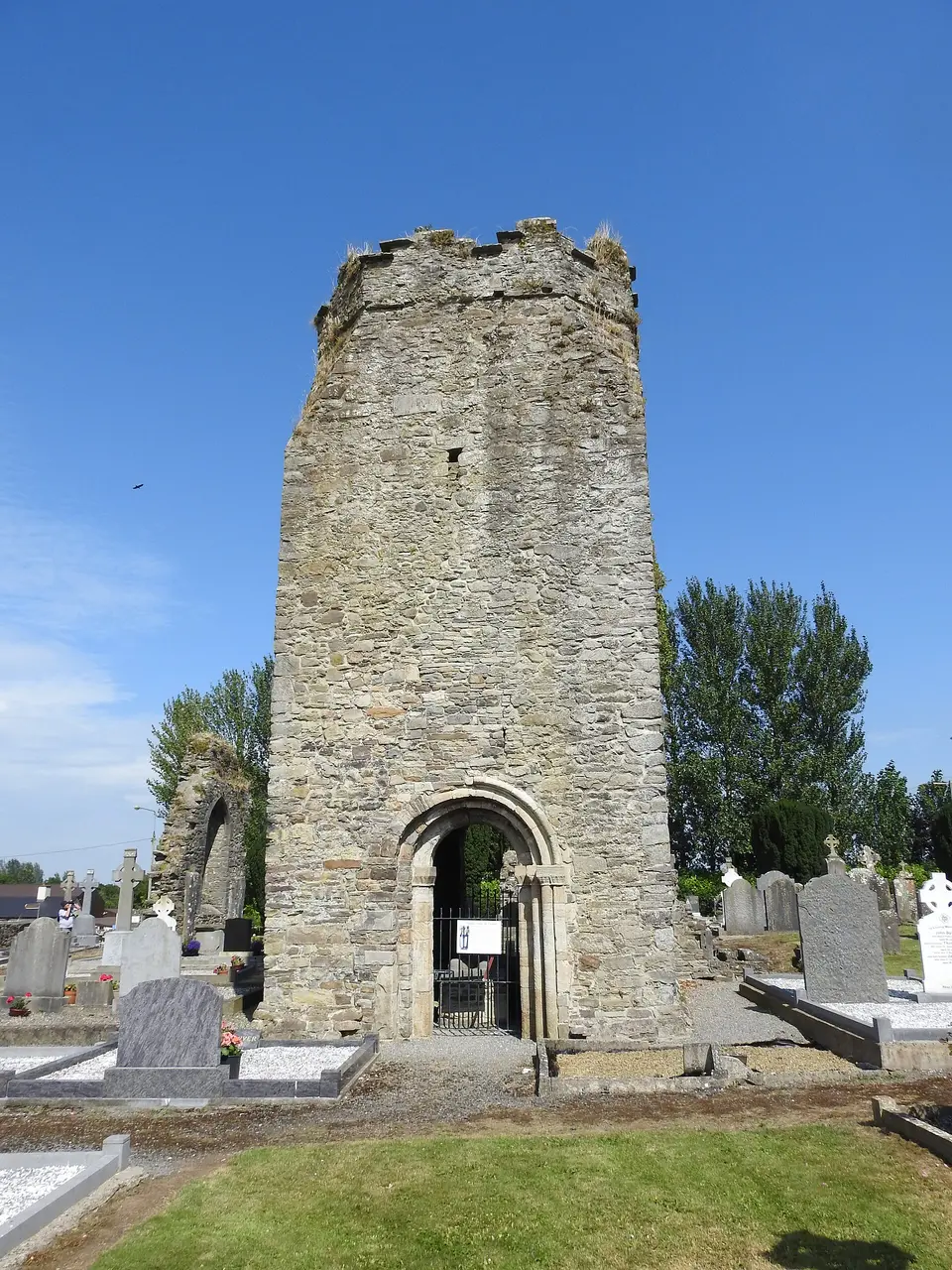 Knocktopher Church Ruin