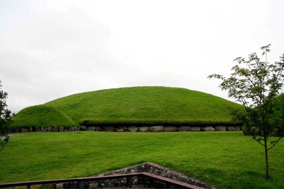 Yacimiento arqueológico de Knowth