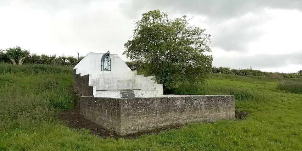 Lady's Well with hawthorn tree