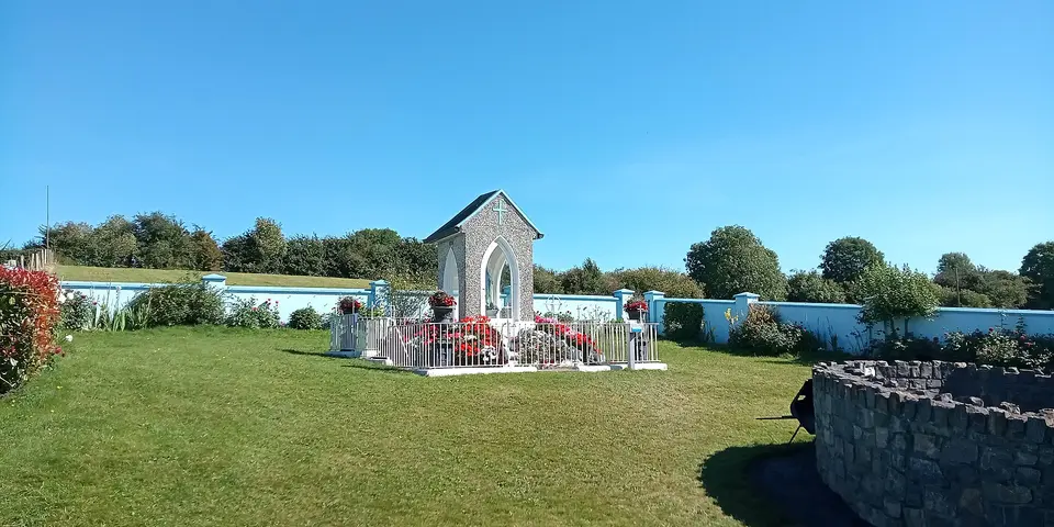 Shrine at Ladywell with Ladywell to the right