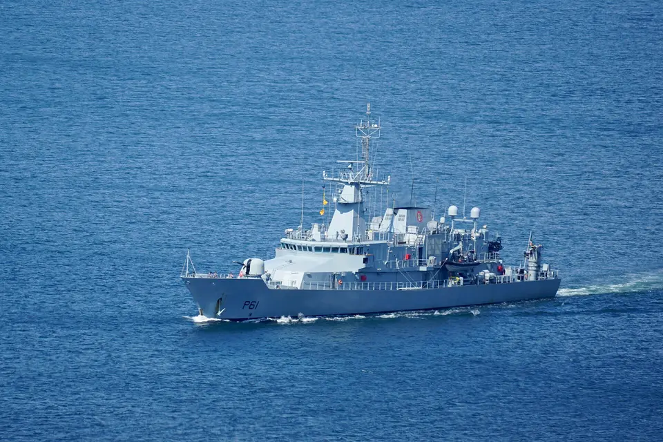 LÉ Samuel Beckett (P61) off Donegal coast